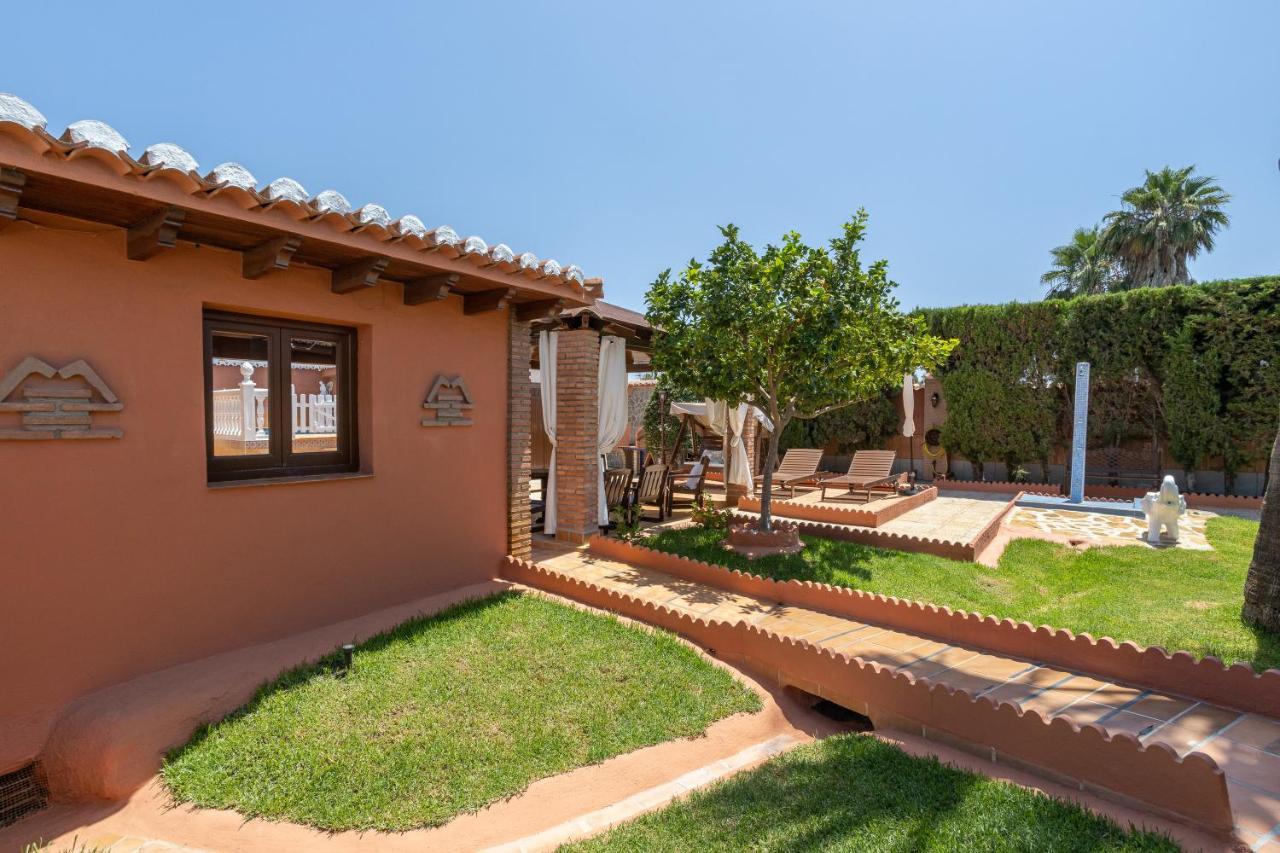 Villa Torres موتريل المظهر الخارجي الصورة